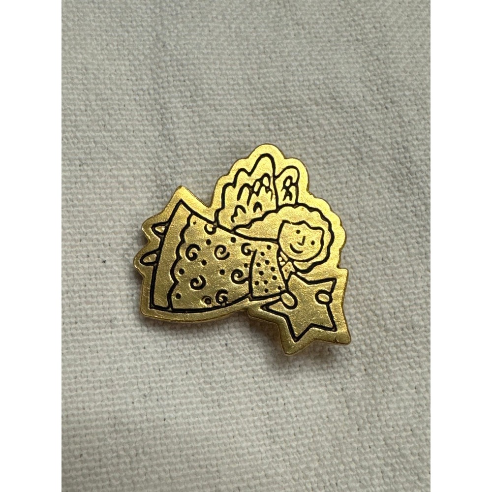 Vintage Gold Tone Angel Holding Star Lapel Pin Whimsical Celestial Brooch 1 Inch